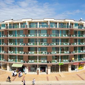 Briz - Seabreeze Hotel